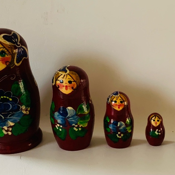 Nesting Dolls matryoshka handcrafted - Picture 4 of 10